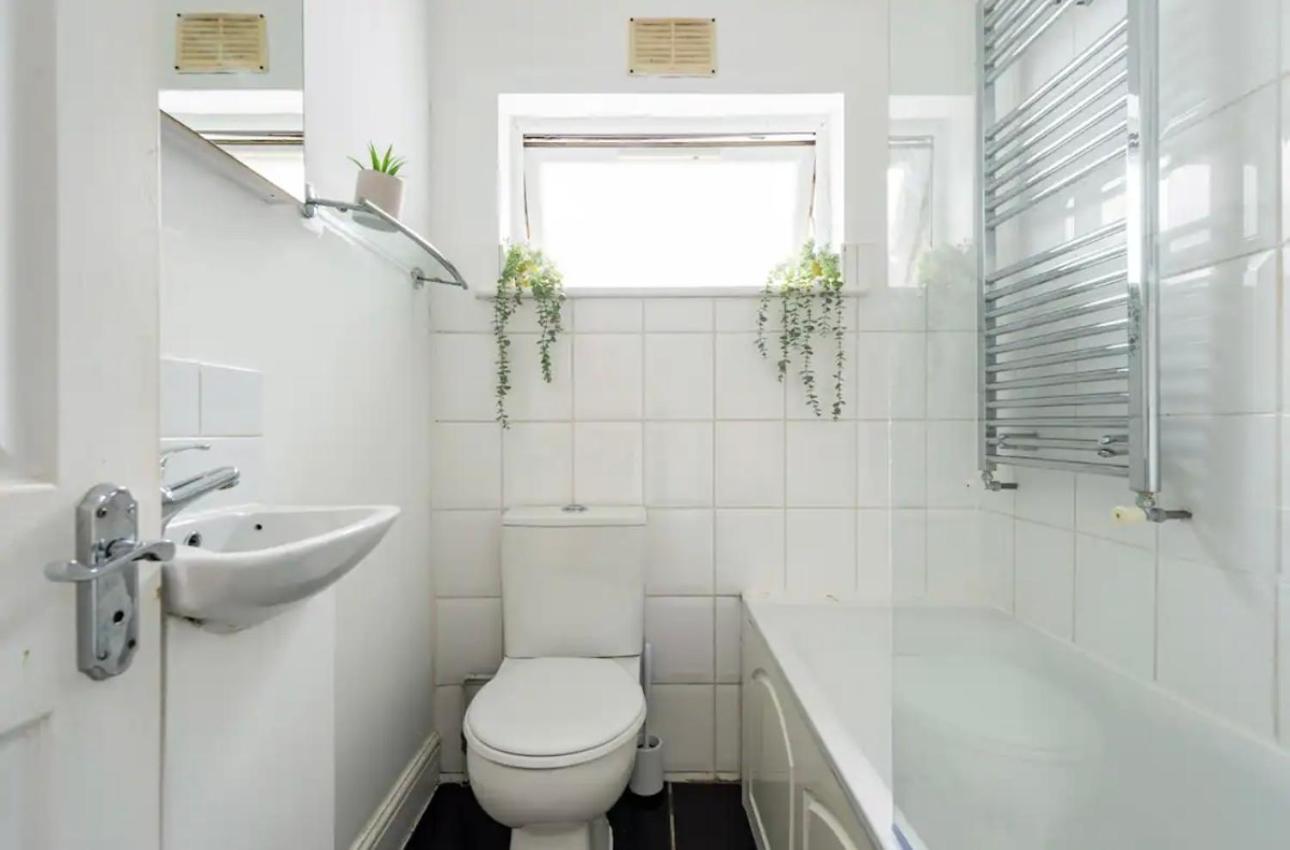 Lovely 3-Bed 20 Minutes To Central London Londres Exterior foto