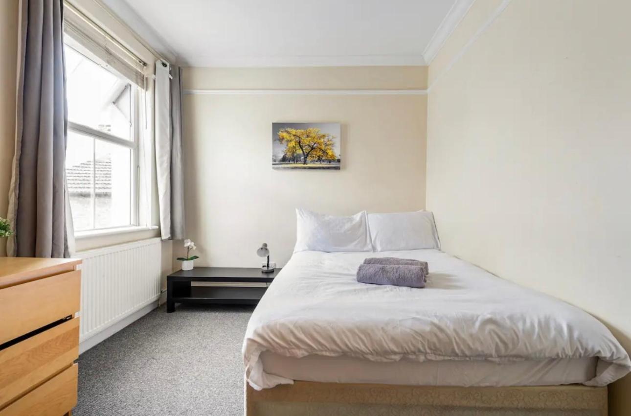 Lovely 3-Bed 20 Minutes To Central London Londres Exterior foto