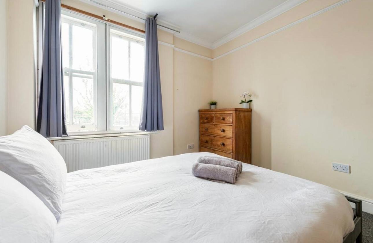 Lovely 3-Bed 20 Minutes To Central London Londres Exterior foto