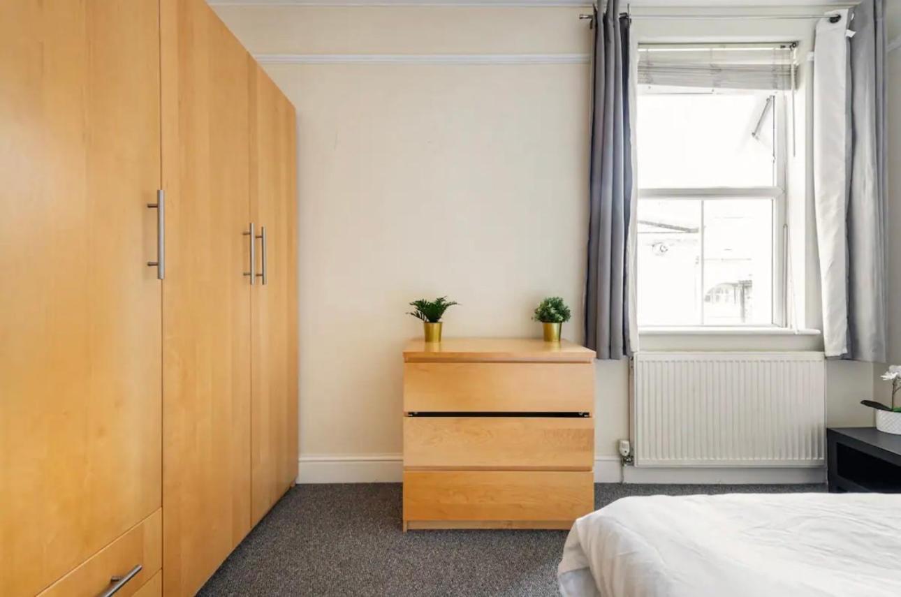 Lovely 3-Bed 20 Minutes To Central London Londres Exterior foto