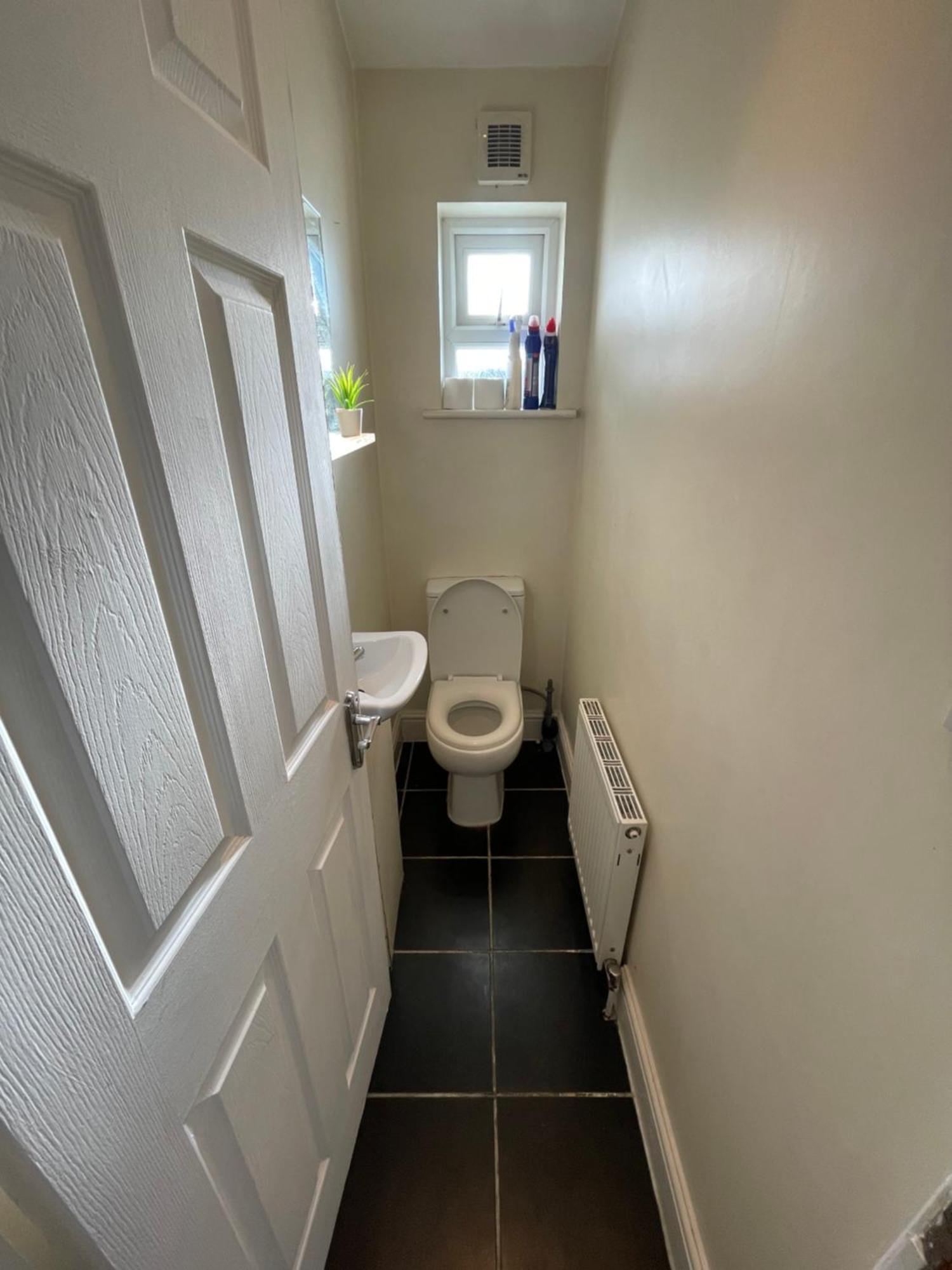 Lovely 3-Bed 20 Minutes To Central London Londres Exterior foto